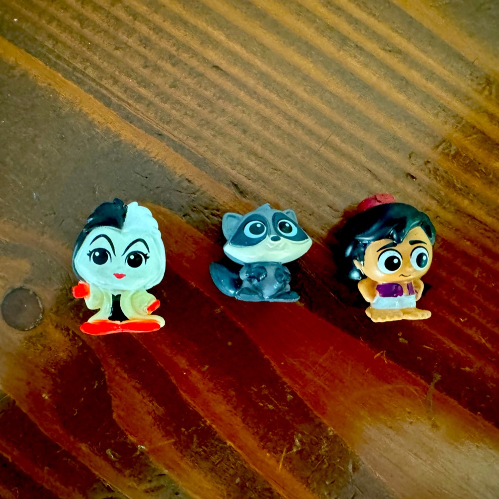 Disney Doorable Squish’Alots series 2 Rare three piece
